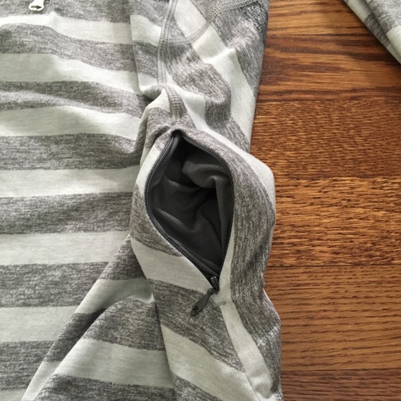 Lululemon your pace 1/2 zip size 2 striped pattern - Picture 3 of 7